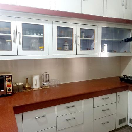 לינה וארוחת בוקר לקנאו Garden View Residency מראה חיצוני תמונה