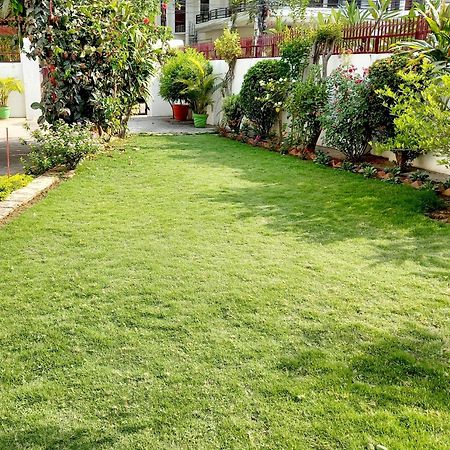 לינה וארוחת בוקר לקנאו Garden View Residency מראה חיצוני תמונה