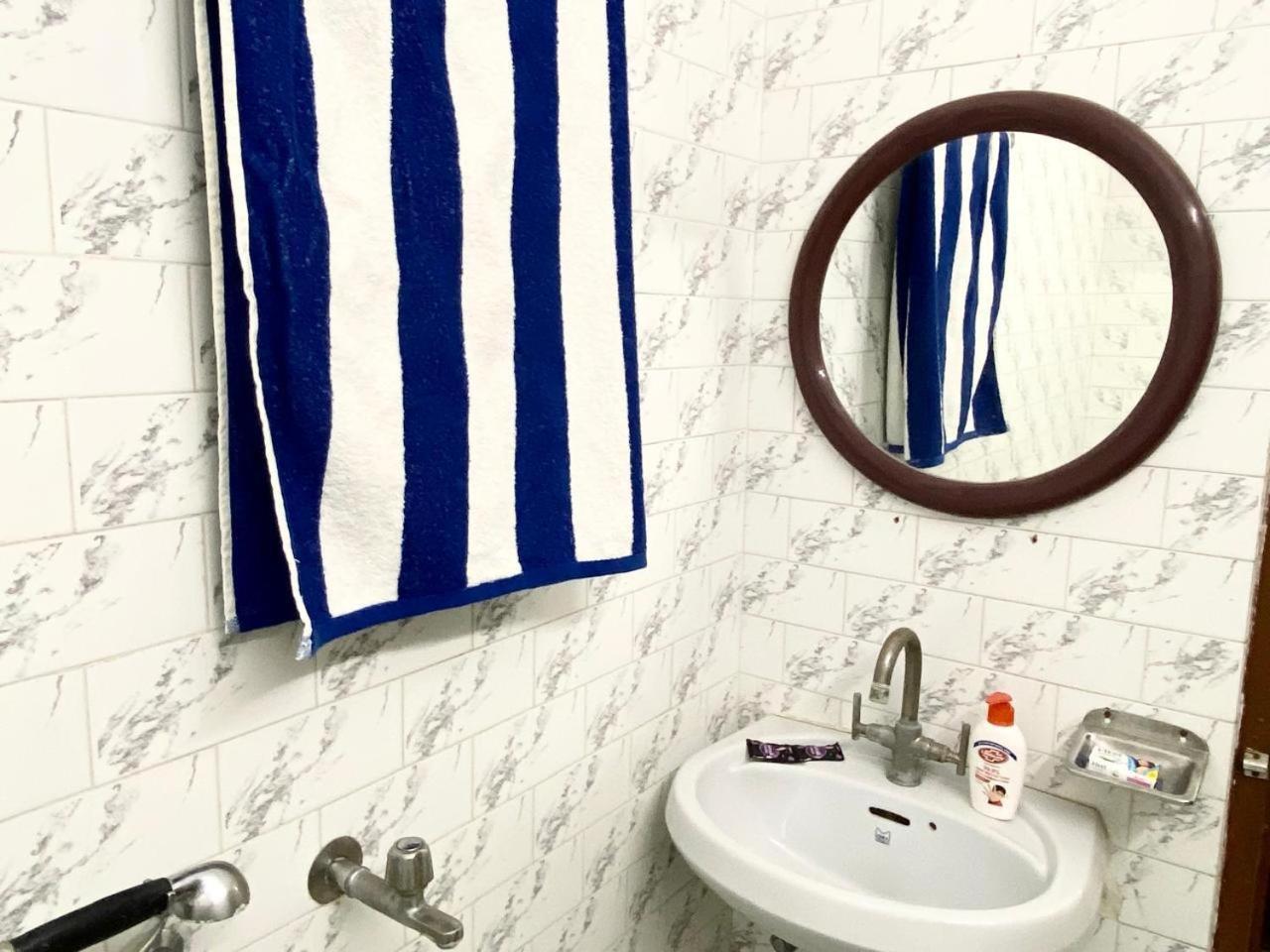 לינה וארוחת בוקר לקנאו Garden View Residency מראה חיצוני תמונה